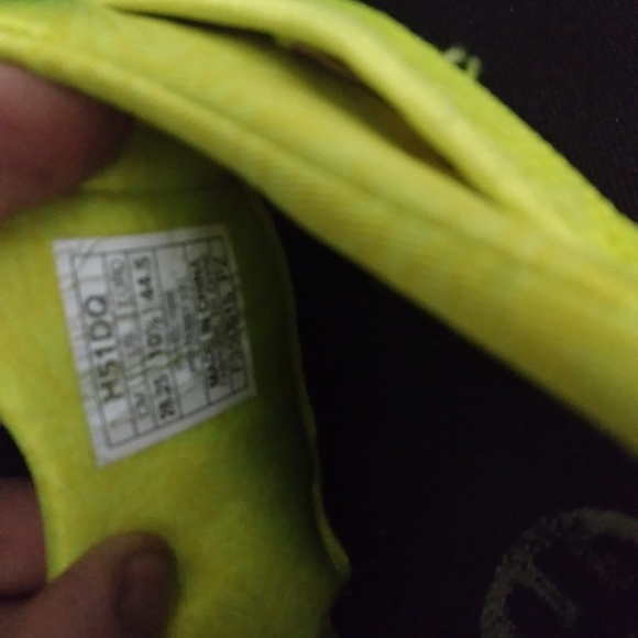 ASICS men's 10.5 *Bright Volt* - Picture 4 of 4